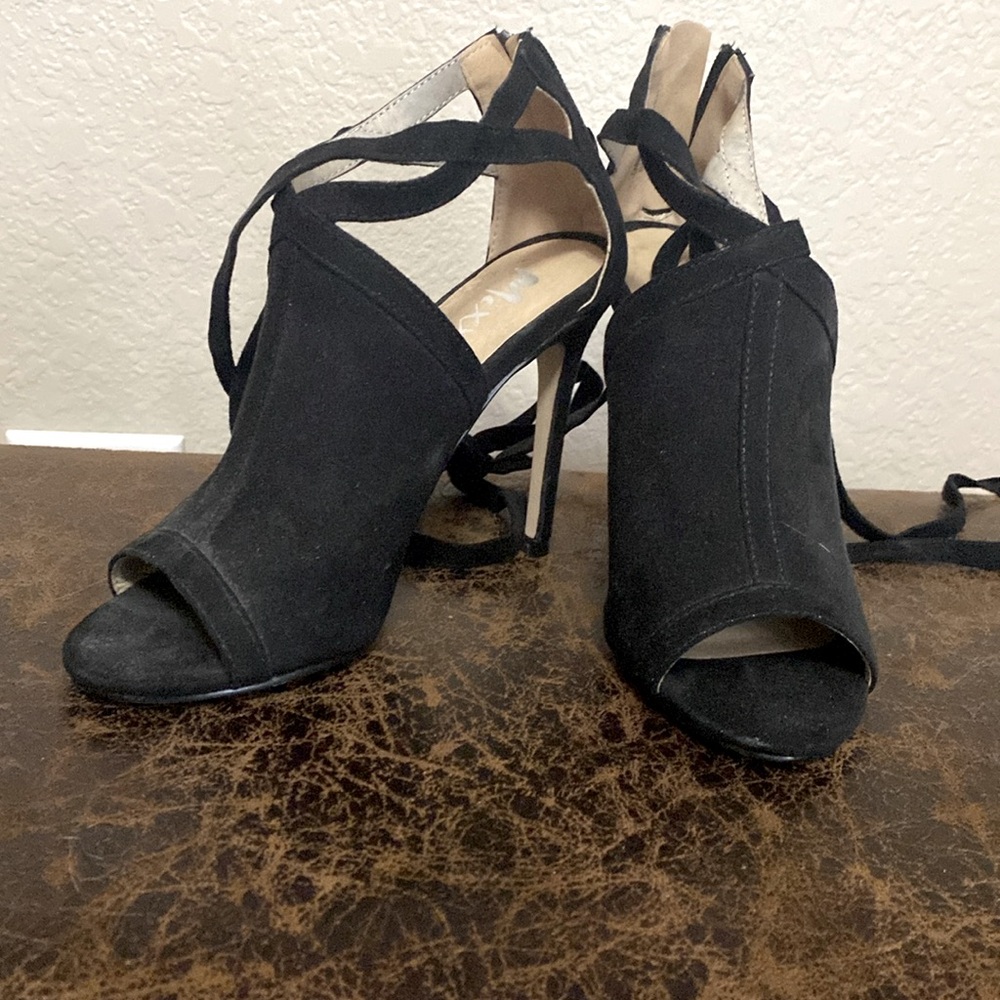 Black heels-ties up on the ankles